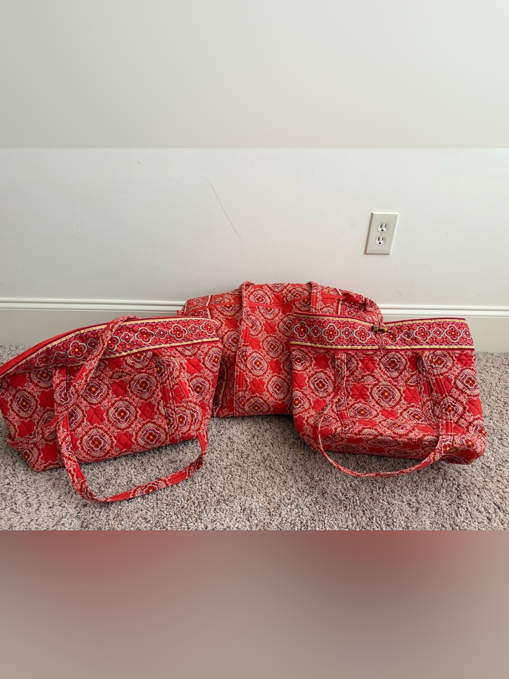 Vera Bradley Travel Set (3)